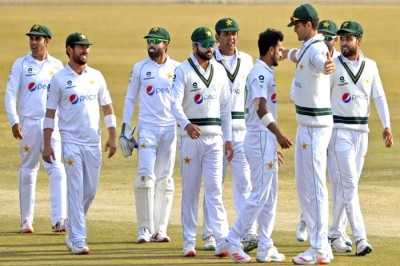 বাংলাদেশ সফরে পাকিস্তানের টেস্ট দল ঘোষণা